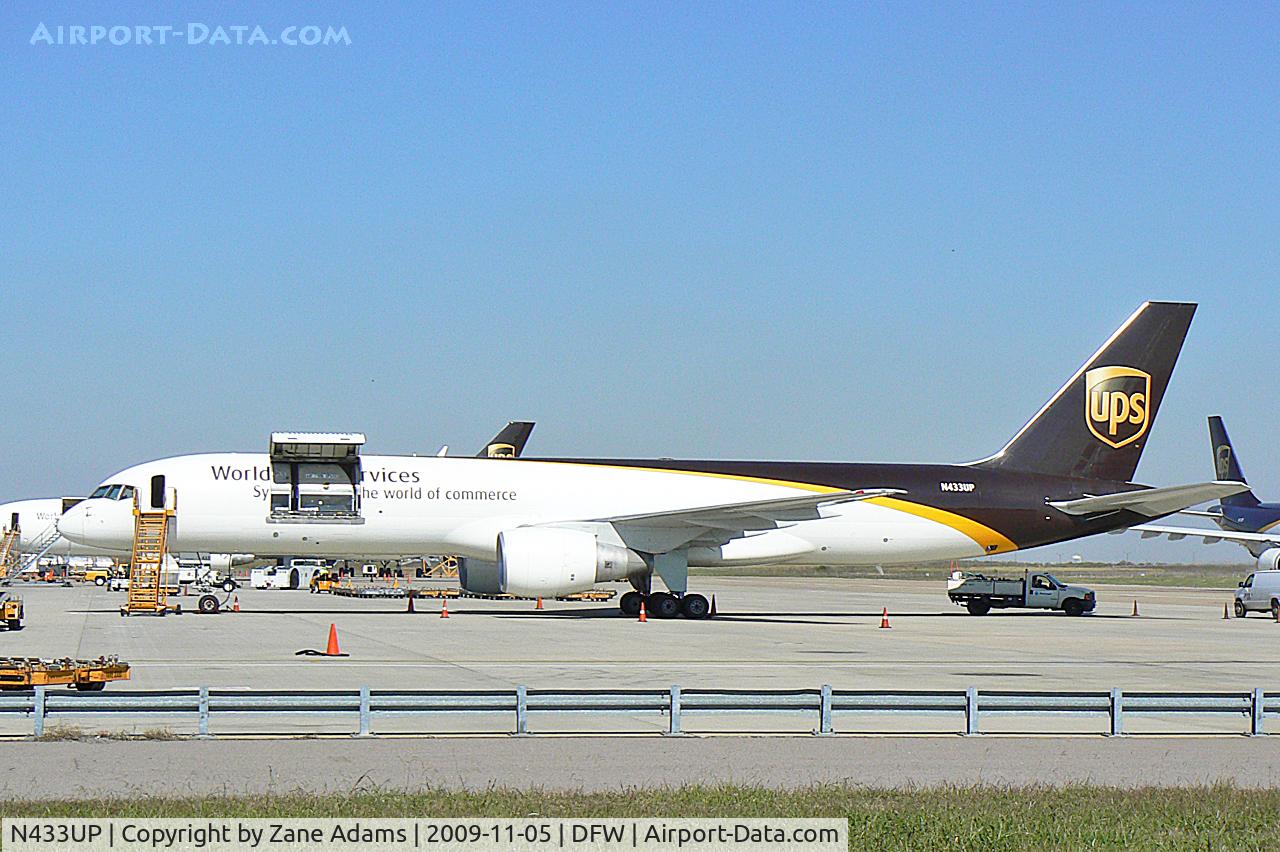 N433UP, 1993 Boeing 757-24APF C/N 25464, UPS at DFW