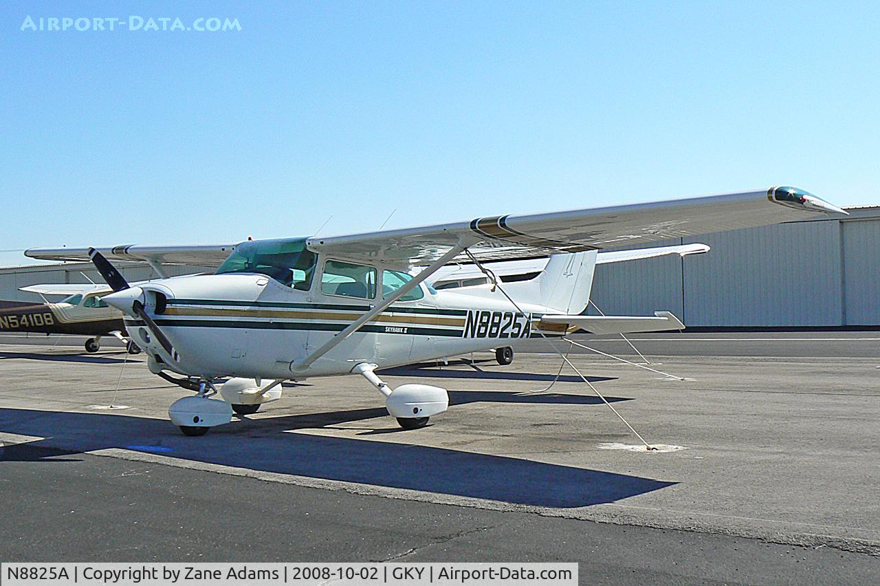 N8825A, 1981 Cessna 172P C/N 17274860, At Arlington Municipal
