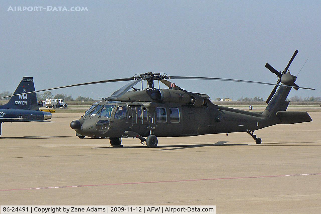 86-24491, 1986 Sikorsky UH-60A Black Hawk C/N 70.999, US Army UH-60A Black Hawk at Alliance Airport