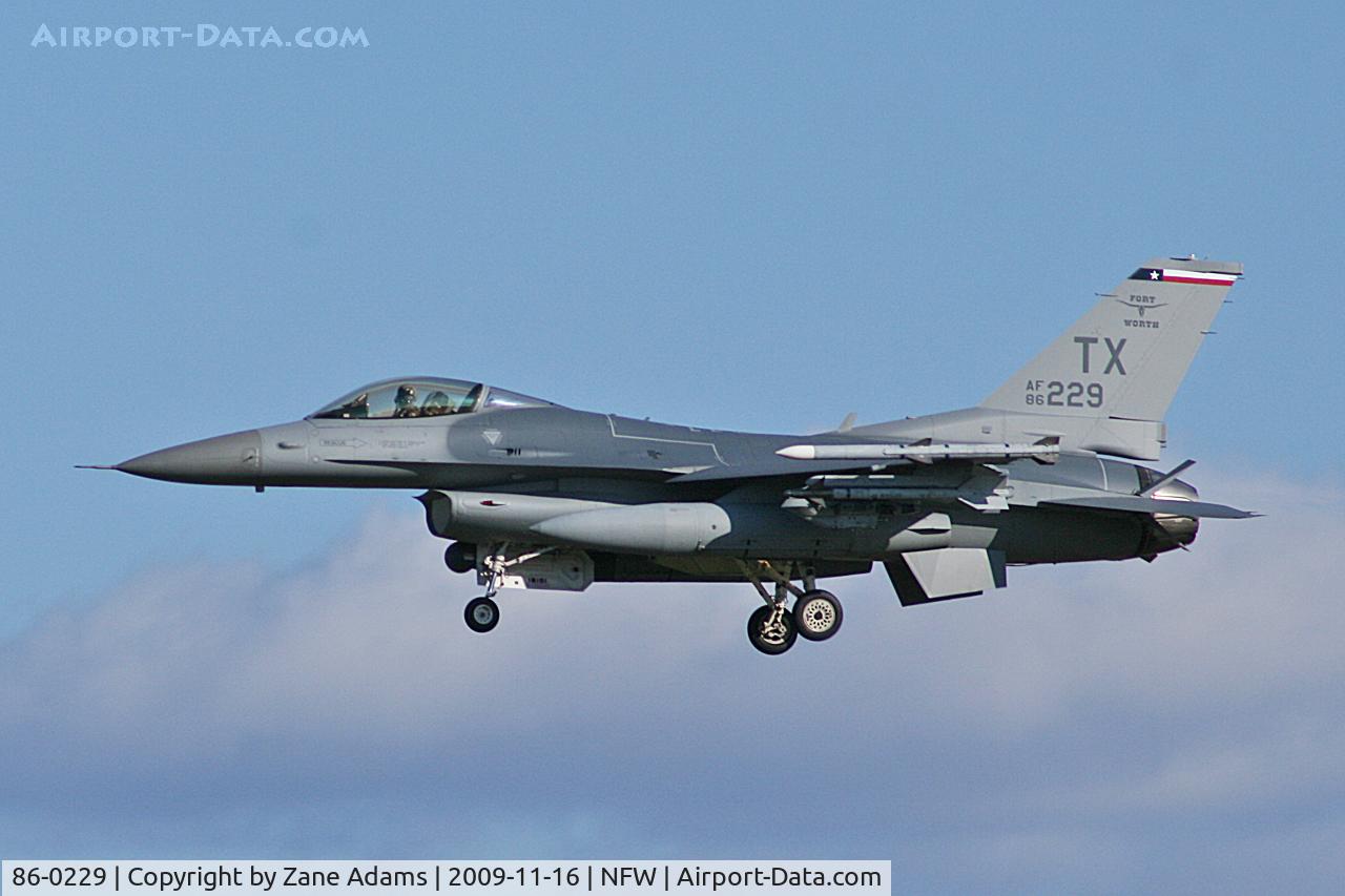 86-0229, General Dynamics F-16C Fighting Falcon C/N 5C-335, At NAS Fort Worth - Carswell Field