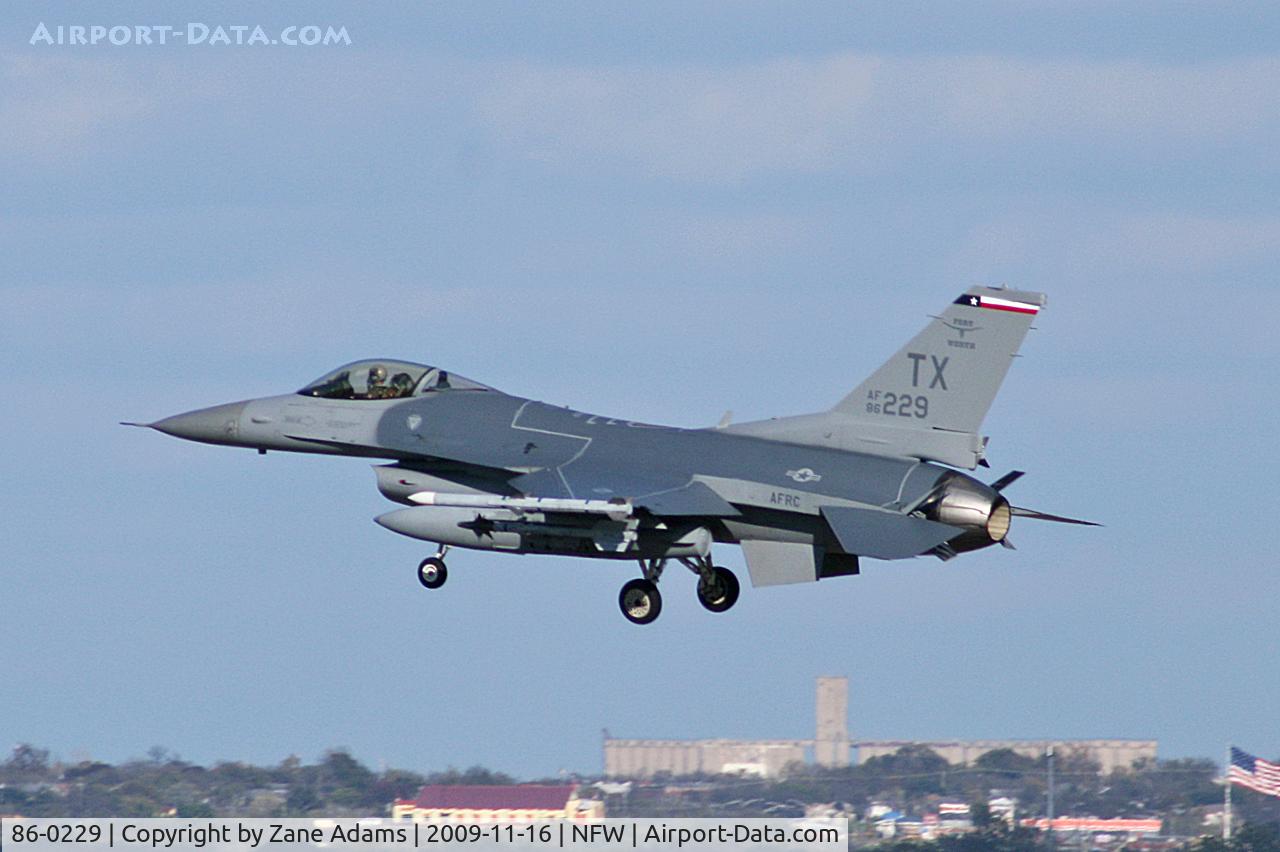 86-0229, General Dynamics F-16C Fighting Falcon C/N 5C-335, At NAS Fort Worth - Carswell Field