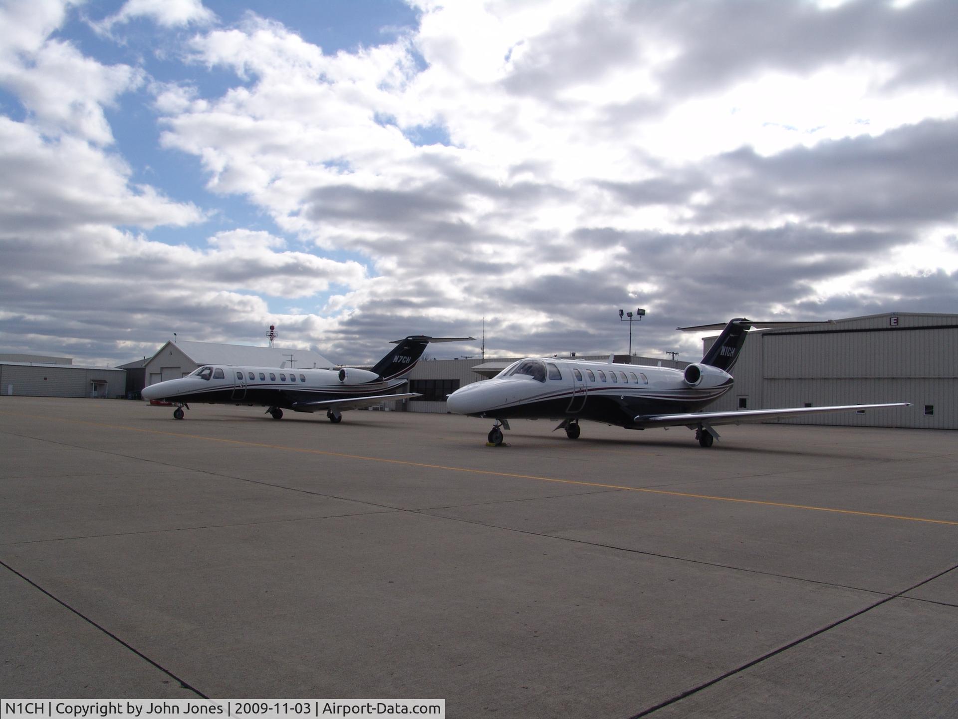 N1CH, 2006 Cessna 525B CitationJet CJ3 C/N 525B0064, Goshen IN Airport