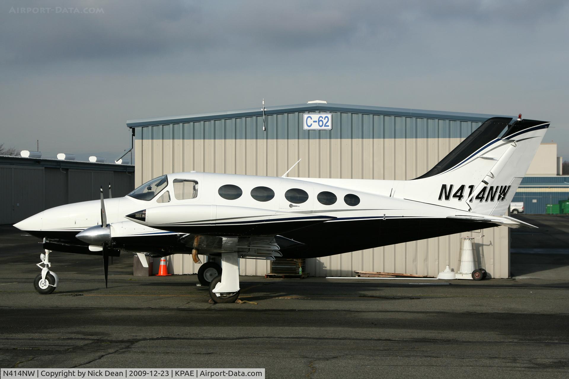 N414NW, 1976 Cessna 414 Chancellor C/N 414-0829, KPAE