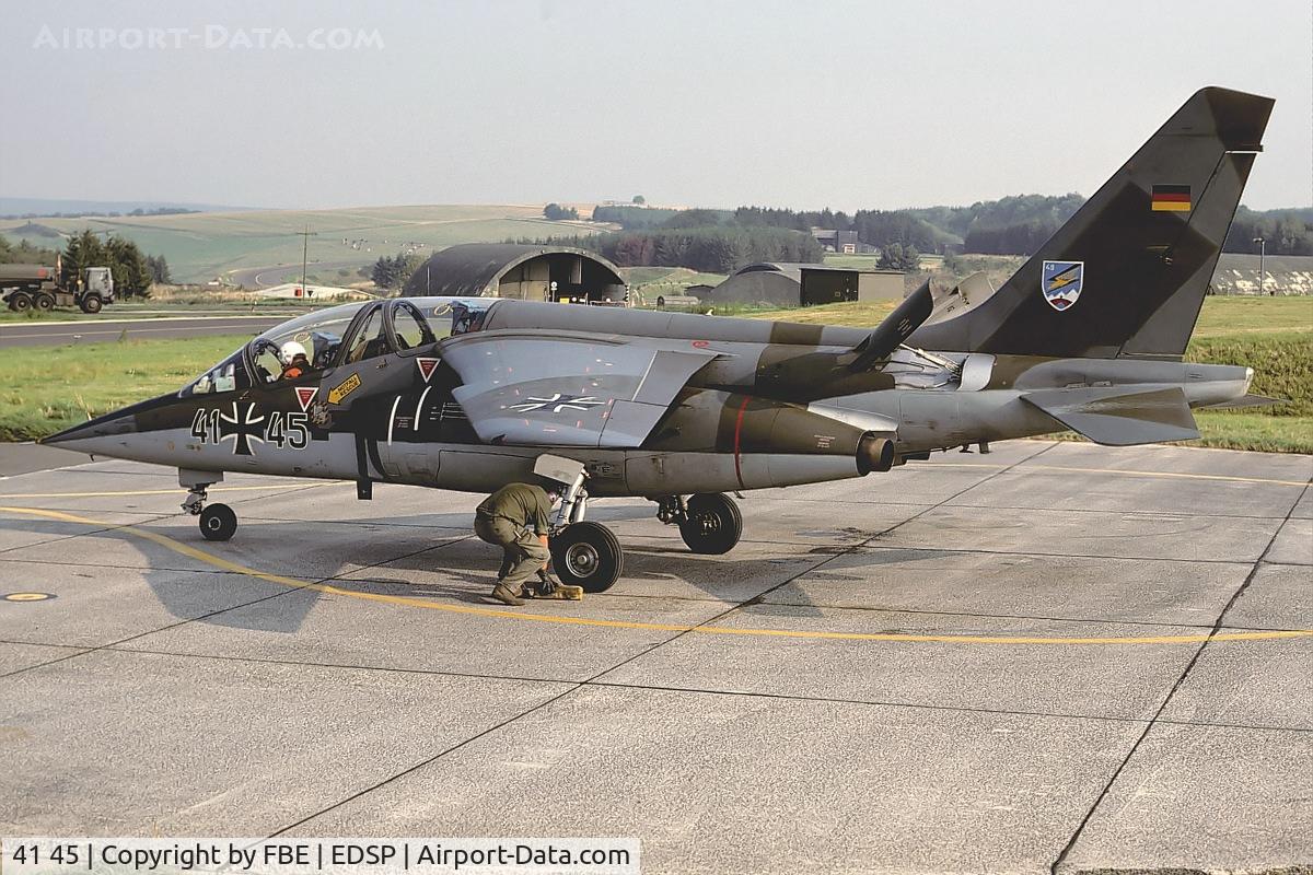 41 45, Dassault-Dornier Alpha Jet A C/N 0145, Fuel stop at Fliegerhorst Pferdsfeld