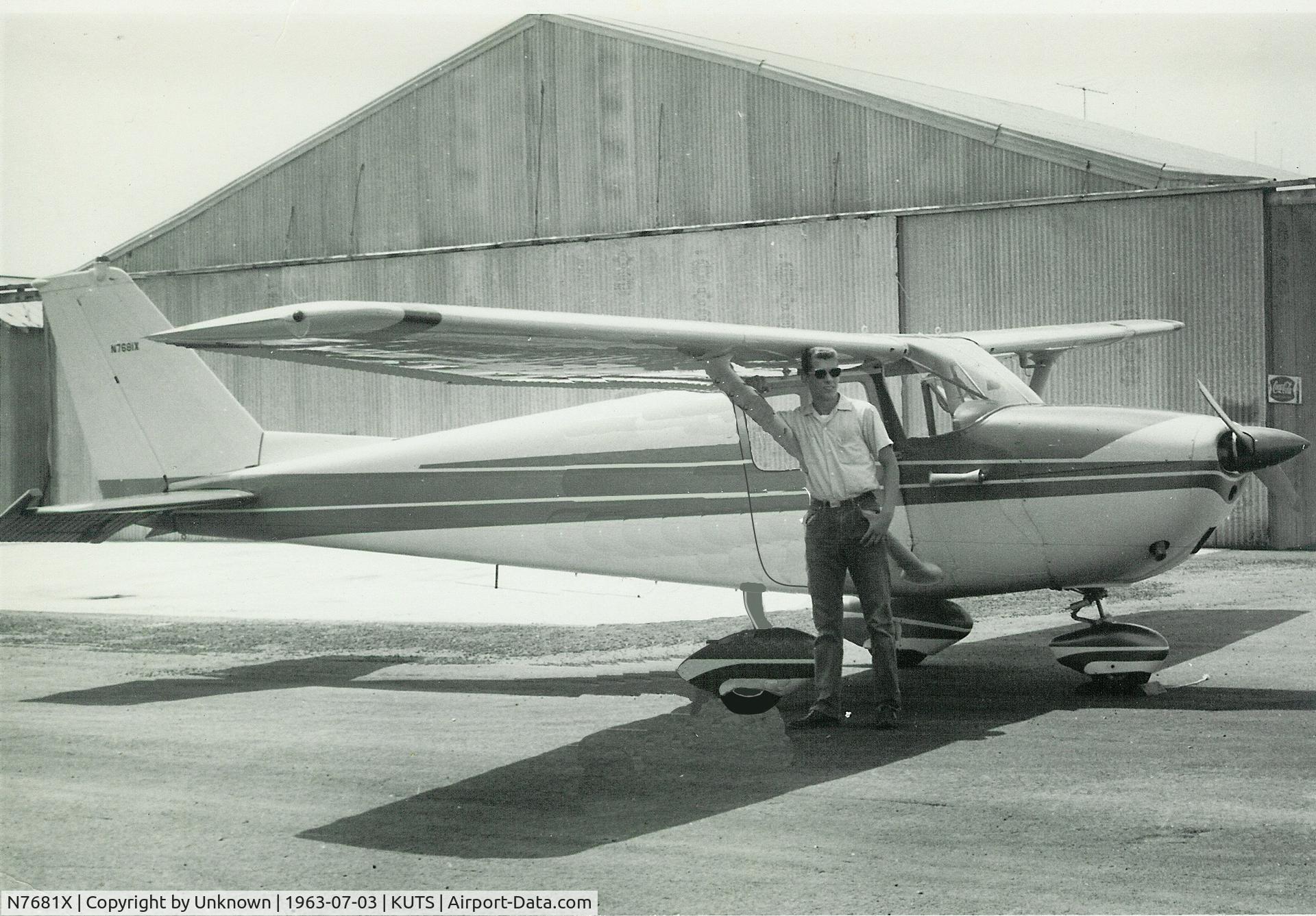 N7681X, 1961 Cessna 172B C/N 17248181, Looking Forward