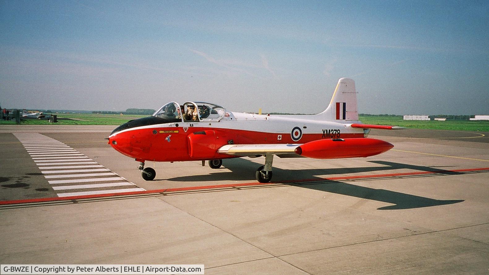 G-BWZE, 1960 Hunting P-84 Jet Provost T.3A C/N PAC/W/6605, Short before my flight as a pasenger
