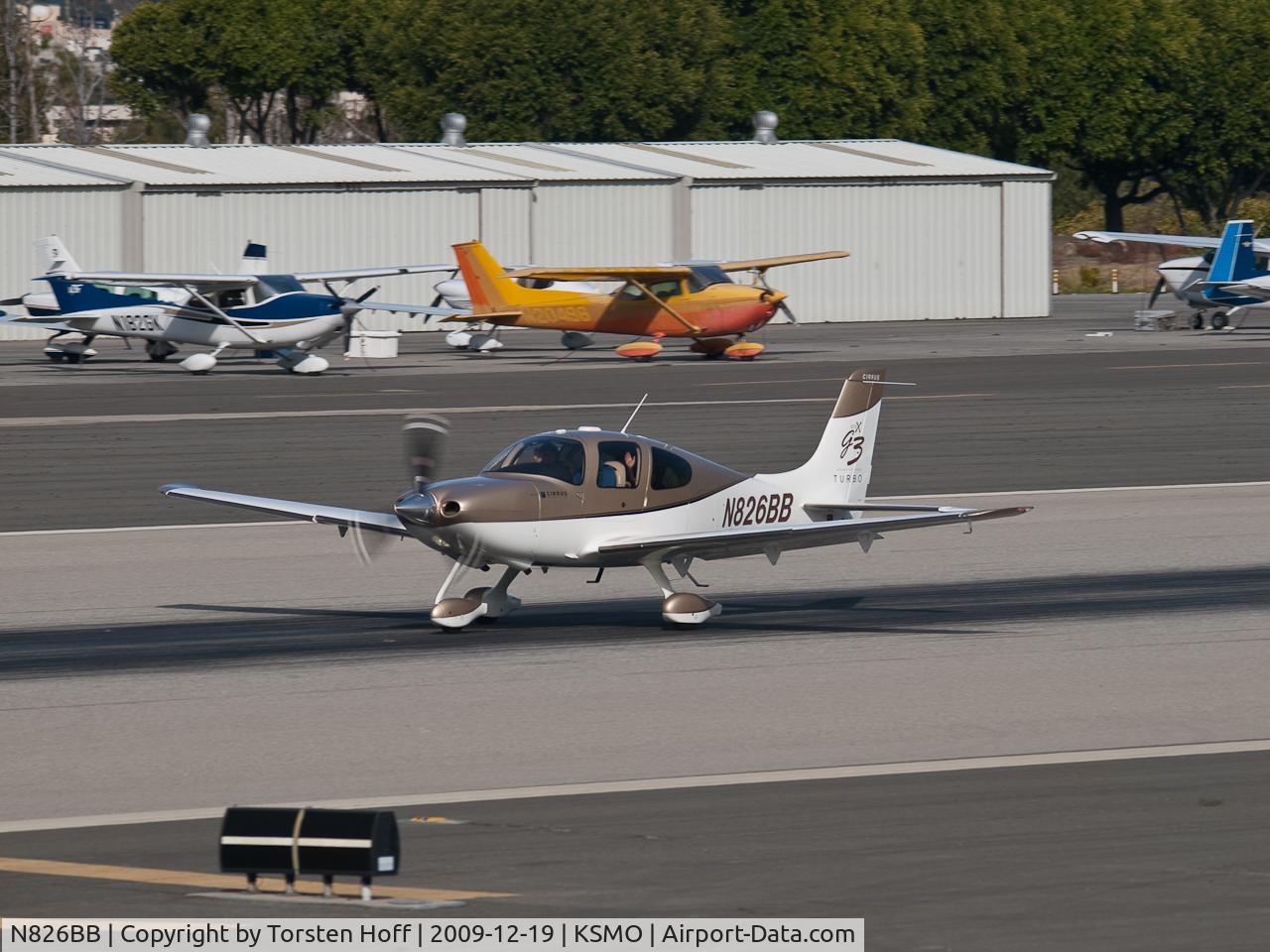 N826BB, 2008 Cirrus SR22 G3 GTSX Turbo C/N 2906, N826BB departing from RWY 21