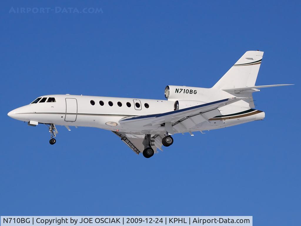 N710BG, 2001 Dassault Falcon 50EX C/N 305, Arriving at PHL