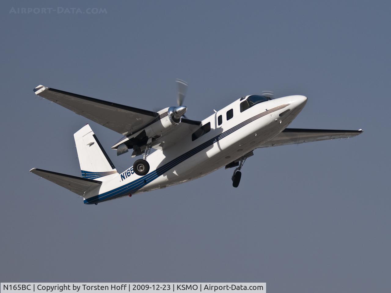 N165BC, 1980 Rockwell International 690C C/N 11646, N165BC departing from RWY 03