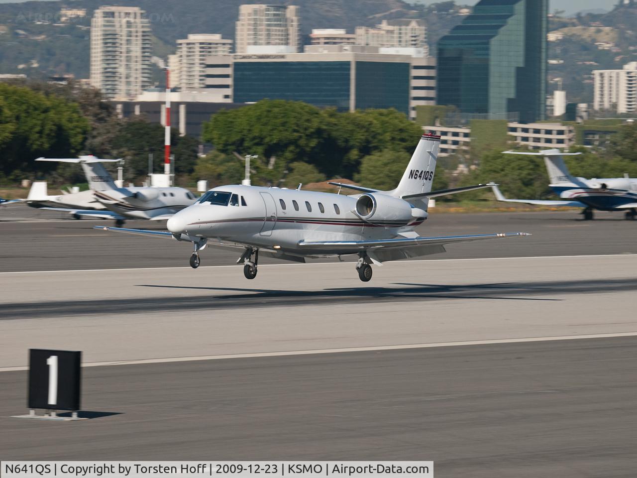 N641QS, 2002 Cessna 560XL Citation Excel C/N 560-5295, N641QS arriving on RWY 21