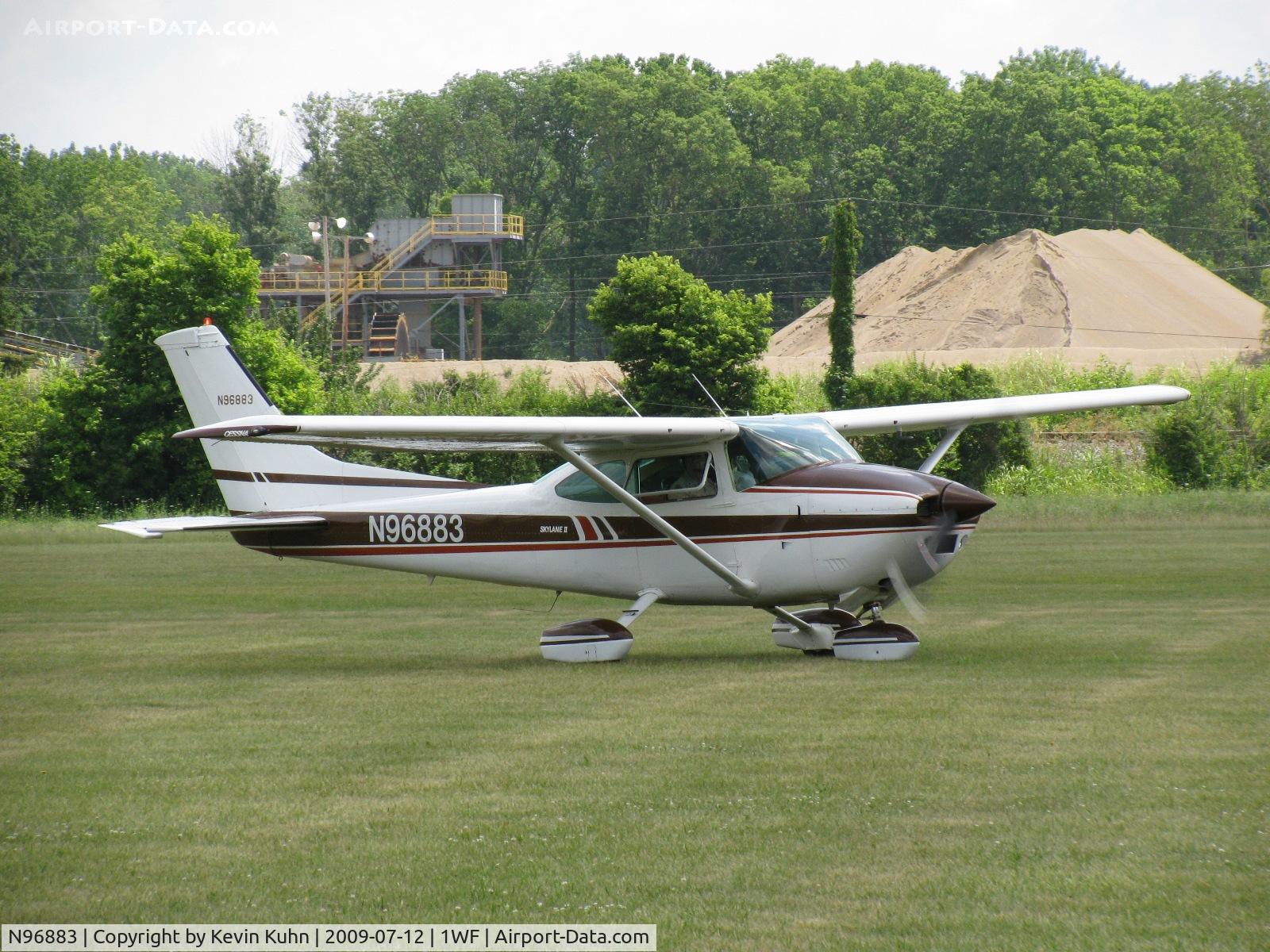 N96883, 1979 Cessna 182Q Skylane C/N 18266886, A visitor taxiing in during the WACO Military Experience