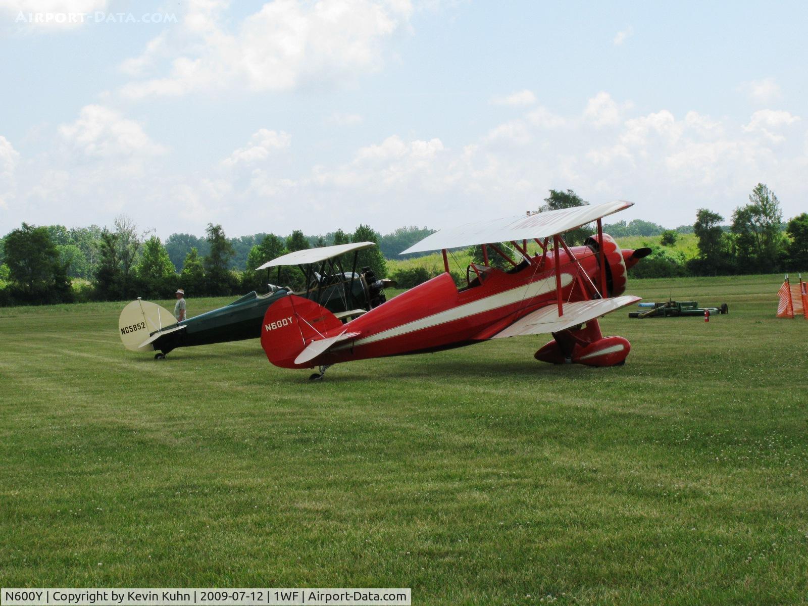 N600Y, 1930 Waco CRG C/N 3349, Two vintage WACOs at WACO Field