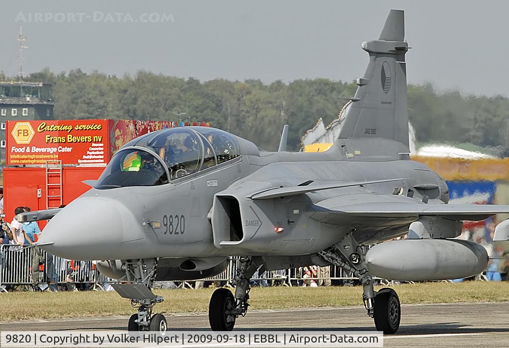 9820, 2005 Saab JAS-39D Gripen C/N 39820, Tiger Meet
