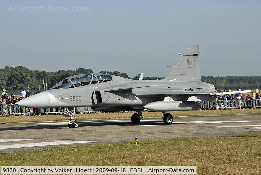 9820, 2005 Saab JAS-39D Gripen C/N 39820, Tiger Meet