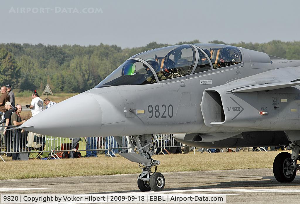9820, 2005 Saab JAS-39D Gripen C/N 39820, Tiger Meet