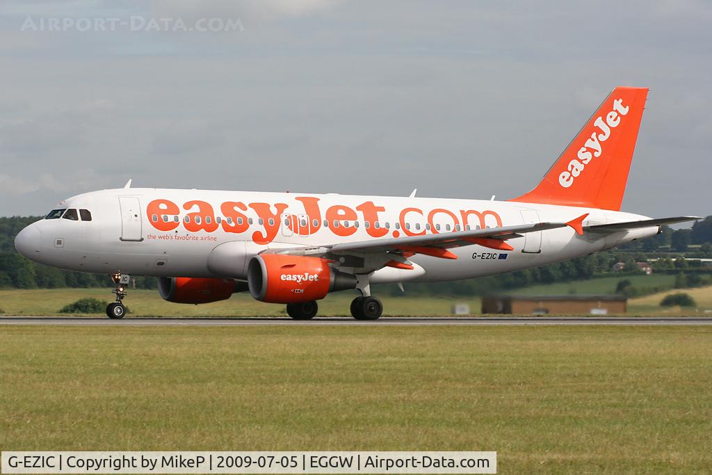 G-EZIC, 2005 Airbus A319-111 C/N 2436, Runway 26 departure.