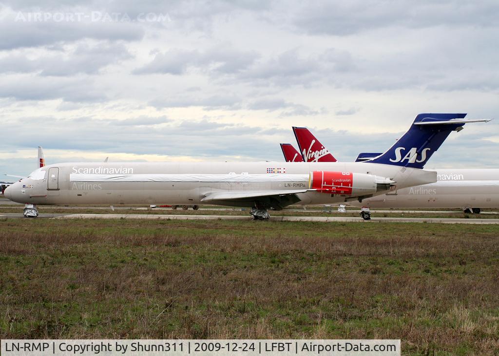 LN-RMP, 1991 McDonnell Douglas MD-87 (DC-9-87) C/N 53337, Stored