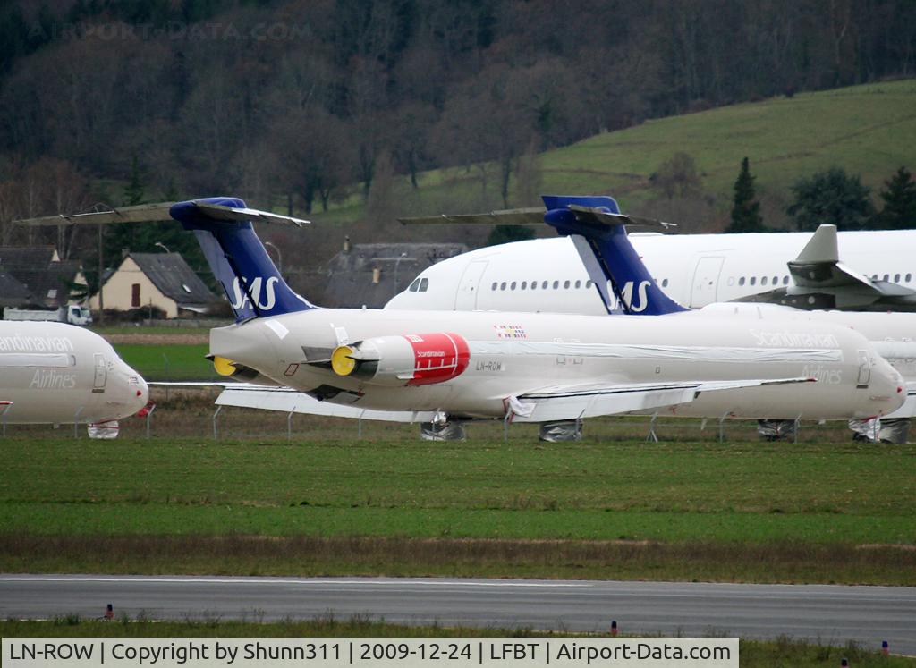 LN-ROW, 1986 McDonnell Douglas MD-82 (DC-9-82) C/N 49438, Stored