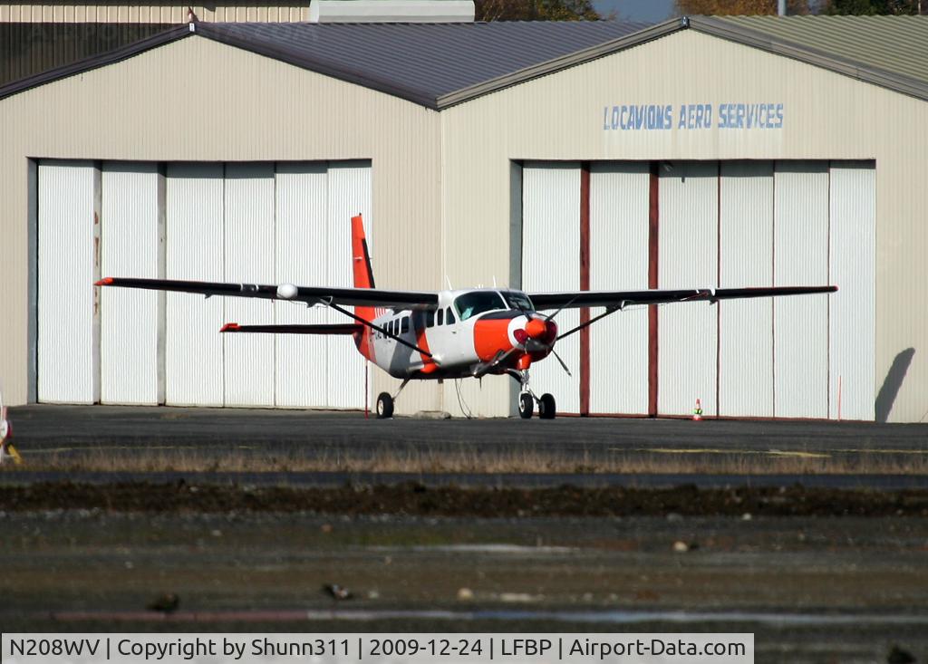 N208WV, 2008 Cessna 208B C/N 208B2008, Parked at the General Aviation area...
