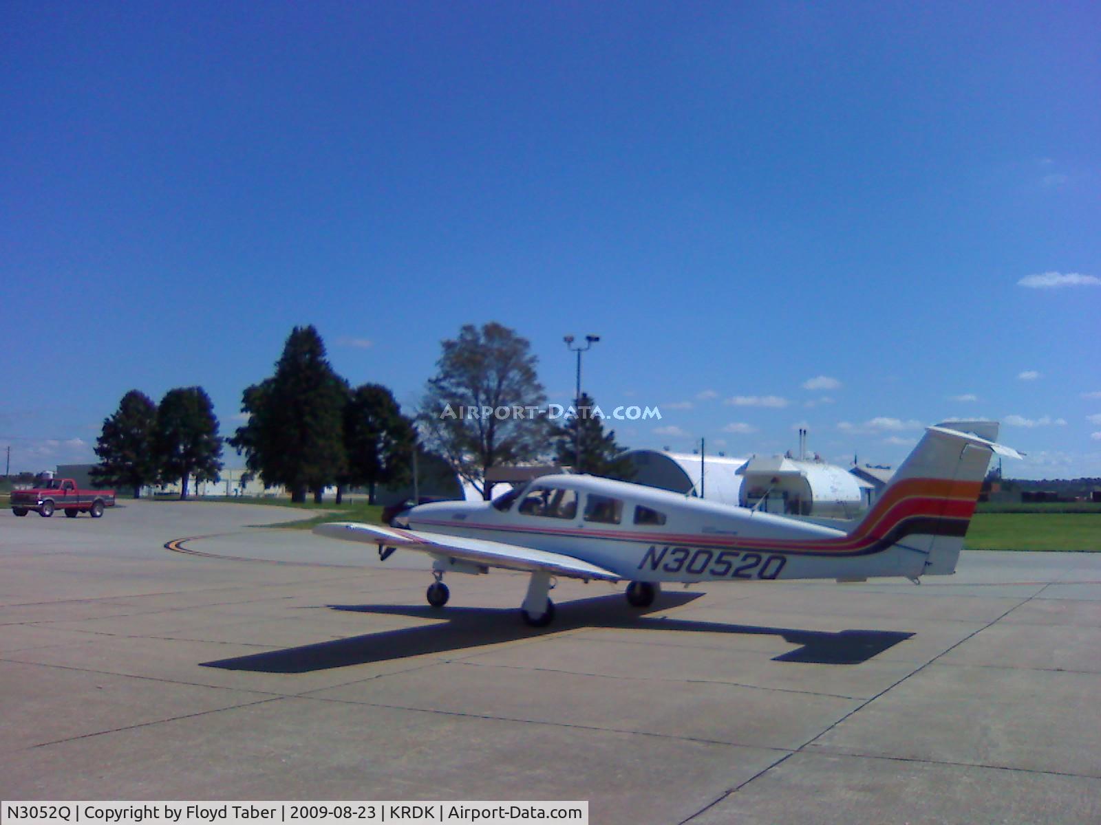 N3052Q, 1979 Piper PA-28RT-201T Arrow IV C/N 28R-7931073, On the Ramp