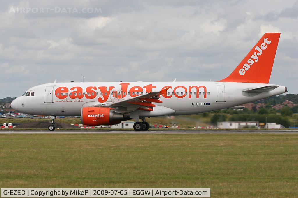 G-EZED, 2004 Airbus A319-111 C/N 2170, Early Airbus in the easyJet fleet arriving on Runway 26.