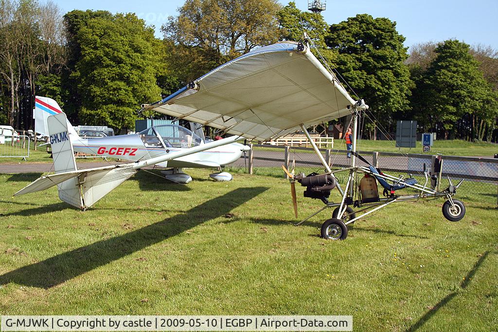 G-MJWK, 1982 Huntair Ltd Pathfinder Mk.I C/N JWK-01, seen @ Kemble