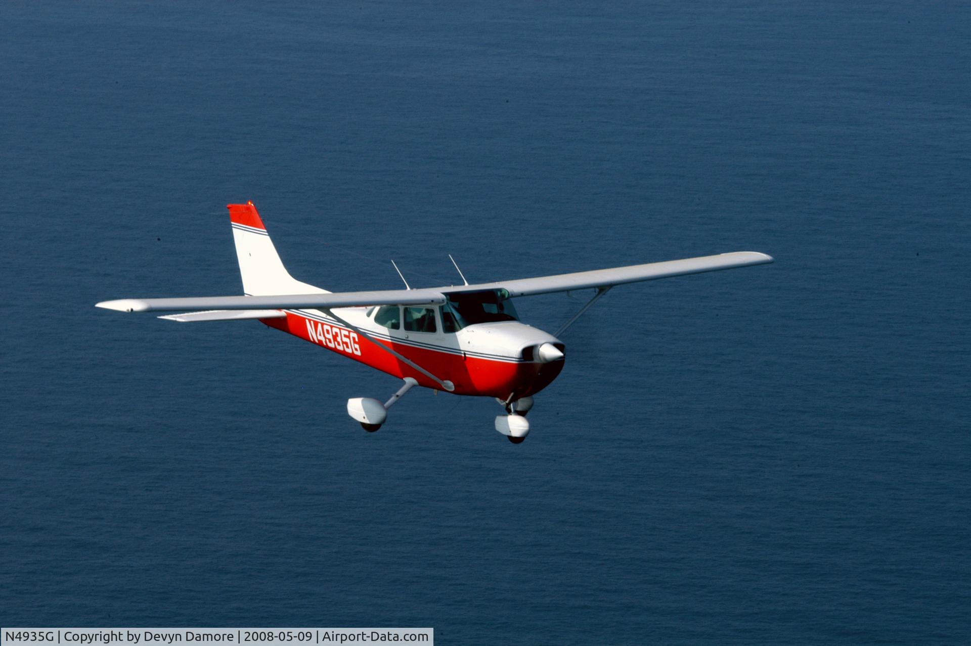 N4935G, 1979 Cessna 172N C/N 17273482, 180hp Air Plains Conv. over the Chesapeake Bay