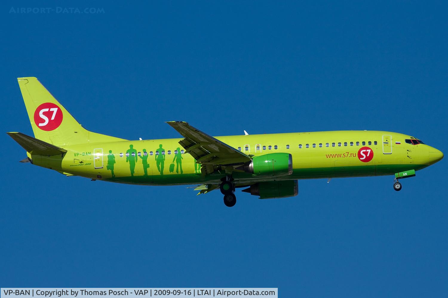 VP-BAN, 1992 Boeing 737-4Y0 C/N 26071, S7