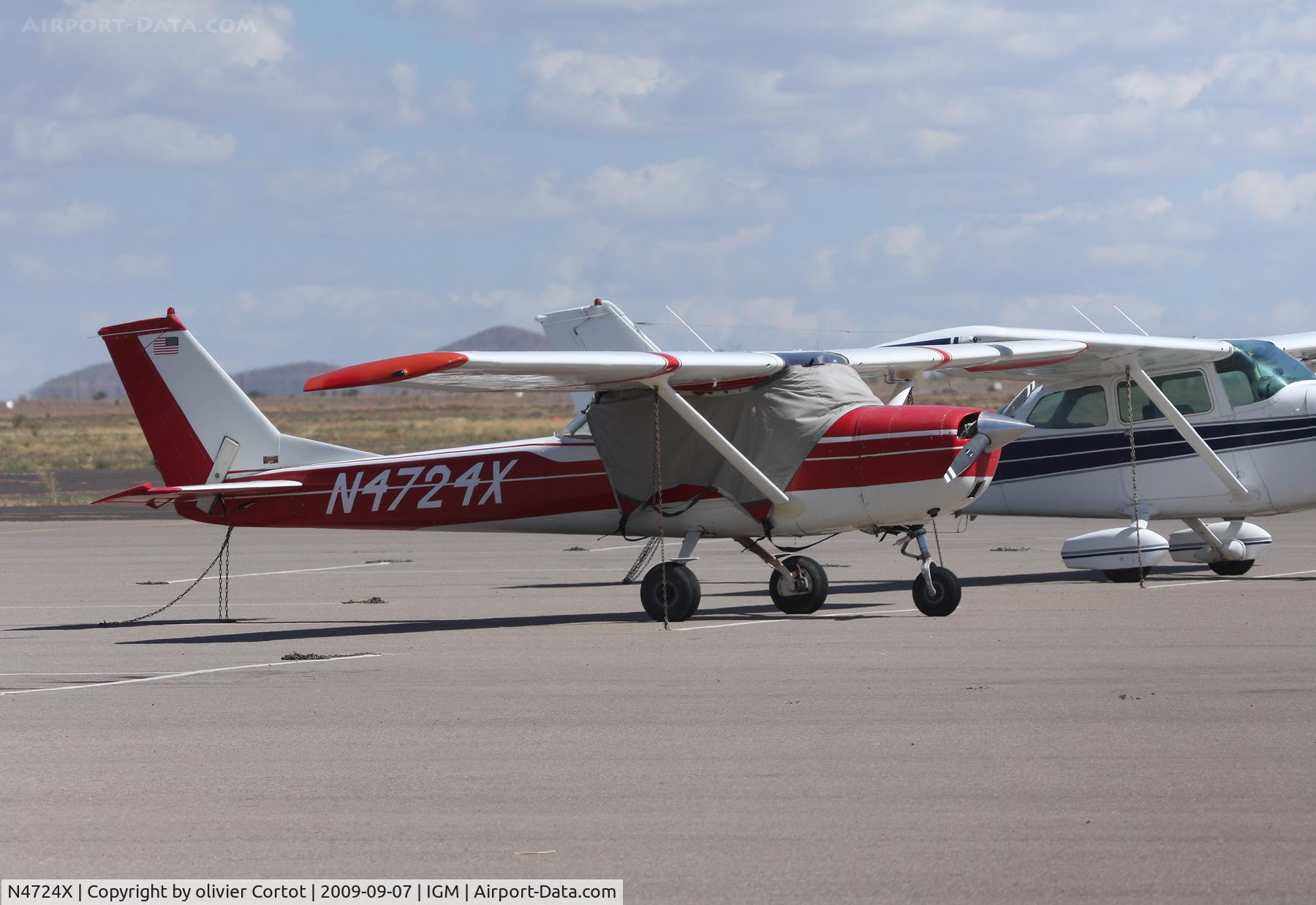 N4724X, Cessna 150G C/N 15064774, Kingman airport, AZ