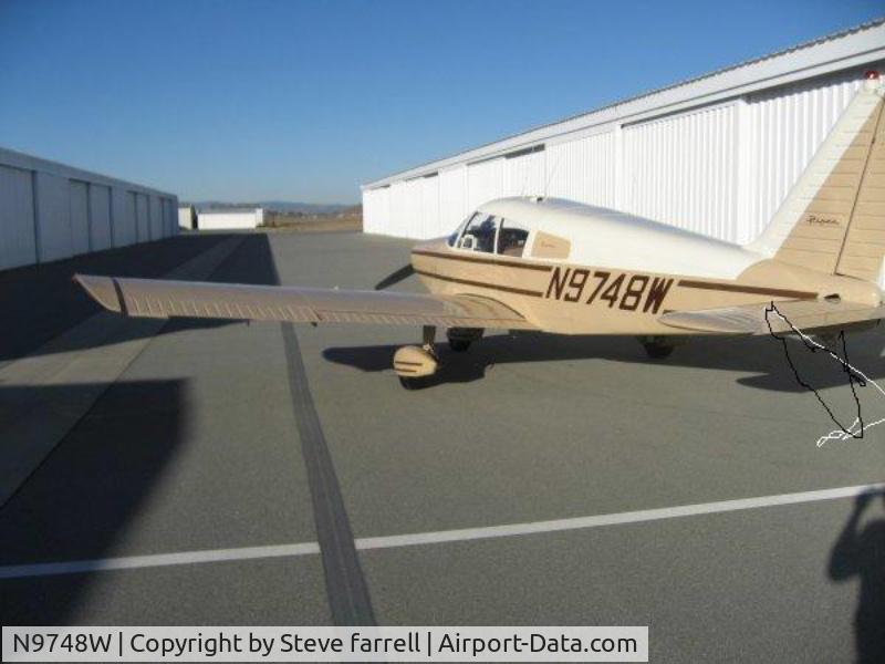 N9748W, 1967 Piper PA-28-140 C/N 28-23231, Pa-28-140