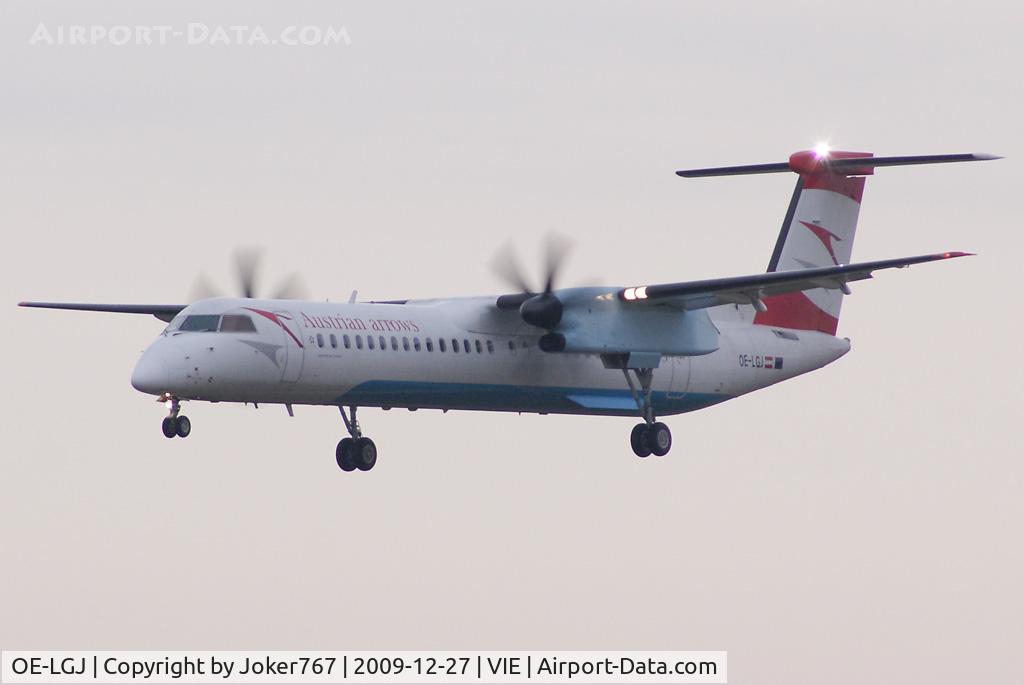 OE-LGJ, 2005 De Havilland Canada DHC-8-402Q Dash 8 C/N 4104, Austrian arrows De Havilland Canada DHC-8-401