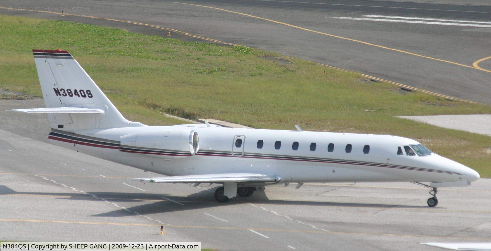 N384QS, 2006 Cessna 680 Citation Sovereign C/N 680-0110, N384QS taxing to the holding point Alpha for take off