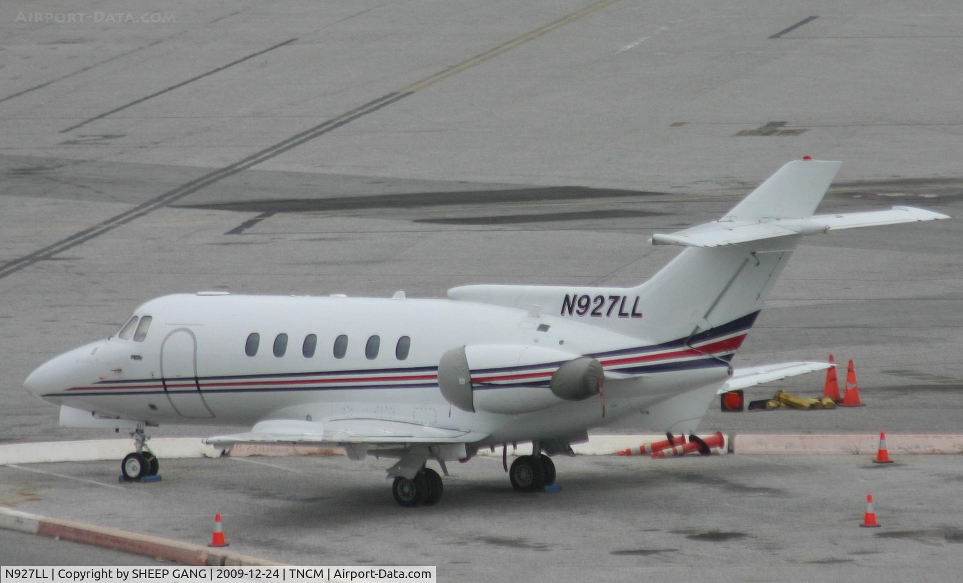 N927LL, 1981 British Aerospace HS 125-700A C/N NA0296, Park on the main ramp for the N927LL