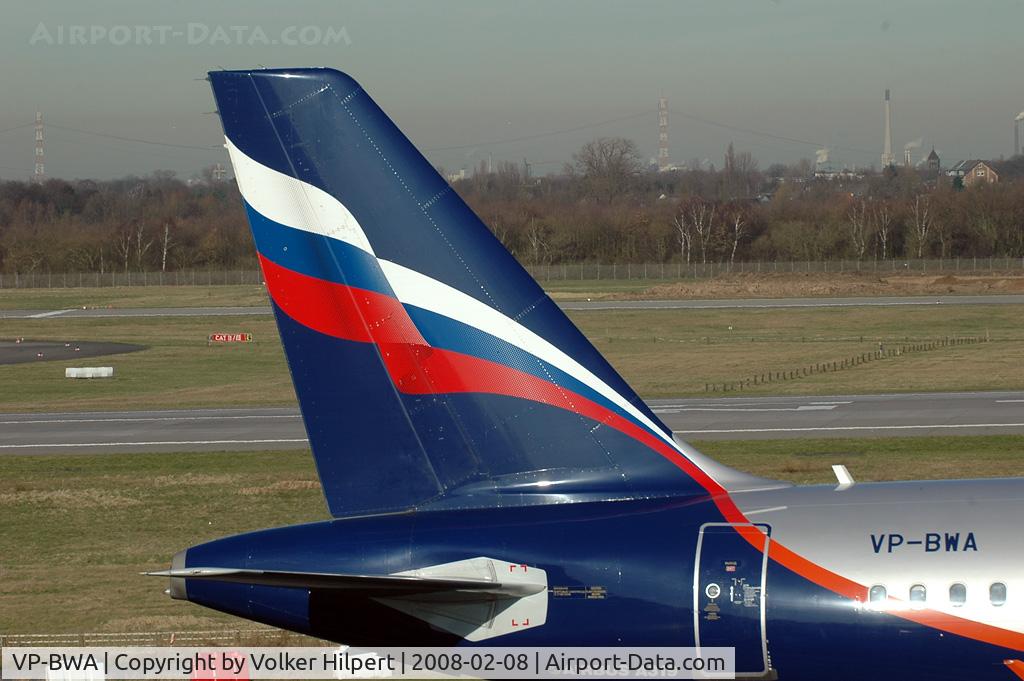 VP-BWA, 2003 Airbus A319-111 C/N 2052, at dus