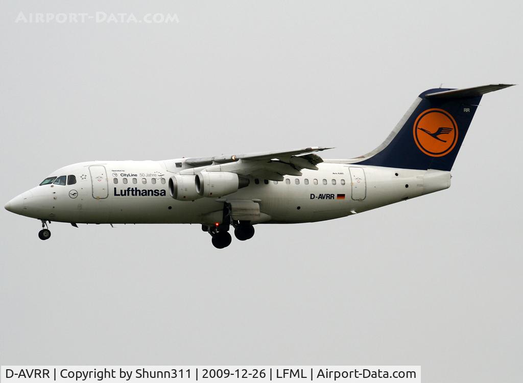 D-AVRR, 1997 BAE Systems Avro 146-RJ85 C/N E.2317, Landing rwy 31R with '50 Jahre' patch
