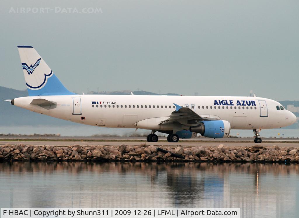 F-HBAC, 1998 Airbus A320-214 C/N 888, Taxiing holding point rwy 13L for departure...
