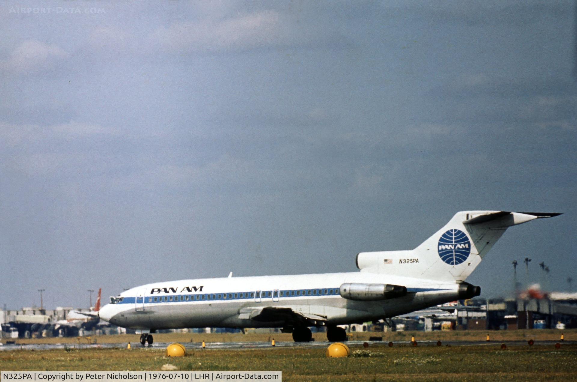 N325PA, 1967 Boeing 727-21 C/N 19007, Pan American World Airlines operated this version across their European network - Clipper Luftikus seen at Heathrow in the Summer of 1976.