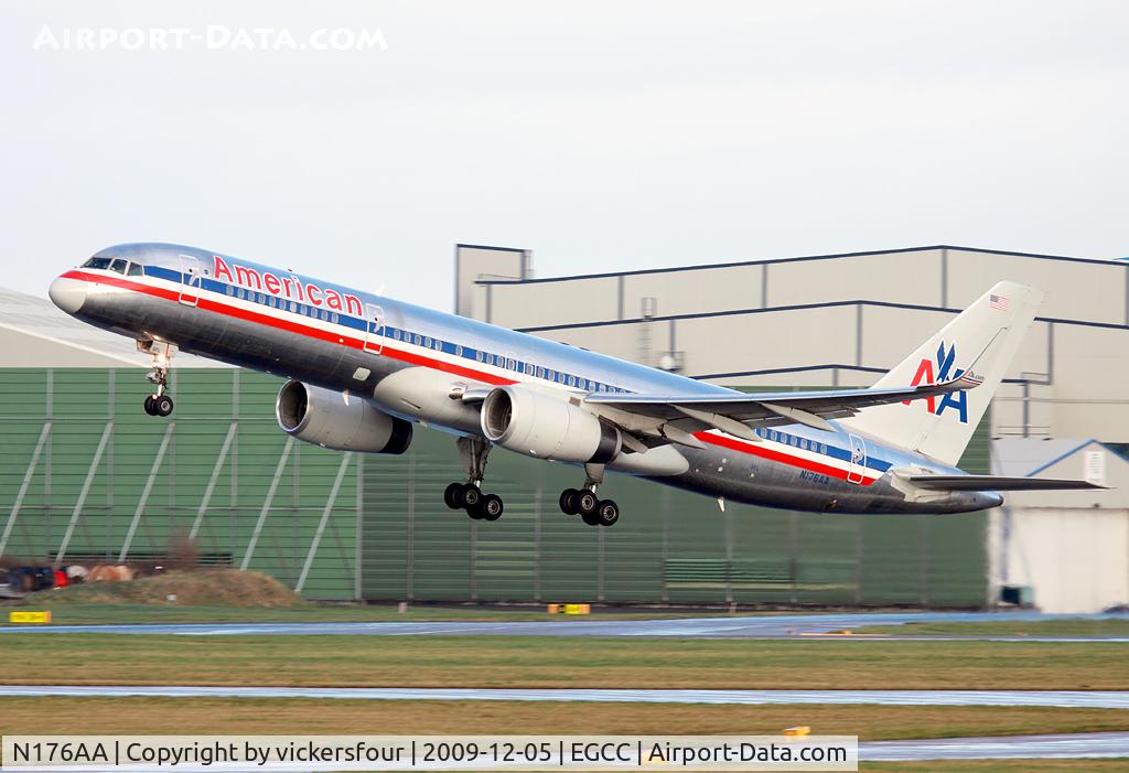 N176AA, 2001 Boeing 757-223 C/N 32395/994, American '757 departing MAN RW23R.