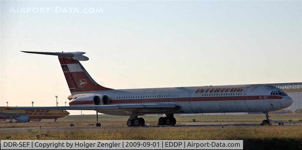 DDR-SEF, 1973 Ilyushin IL-62 C/N 31402, Dirty slim Beauty´s dreaming of better times