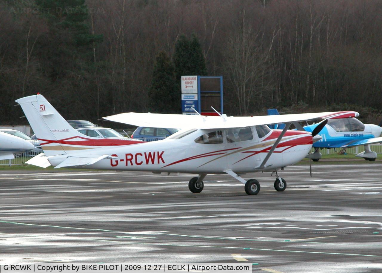 G-RCWK, 2007 Cessna 182T Skylane Skylane C/N 18281982, VISITING A/C ON THE TERMINAL RAMP
