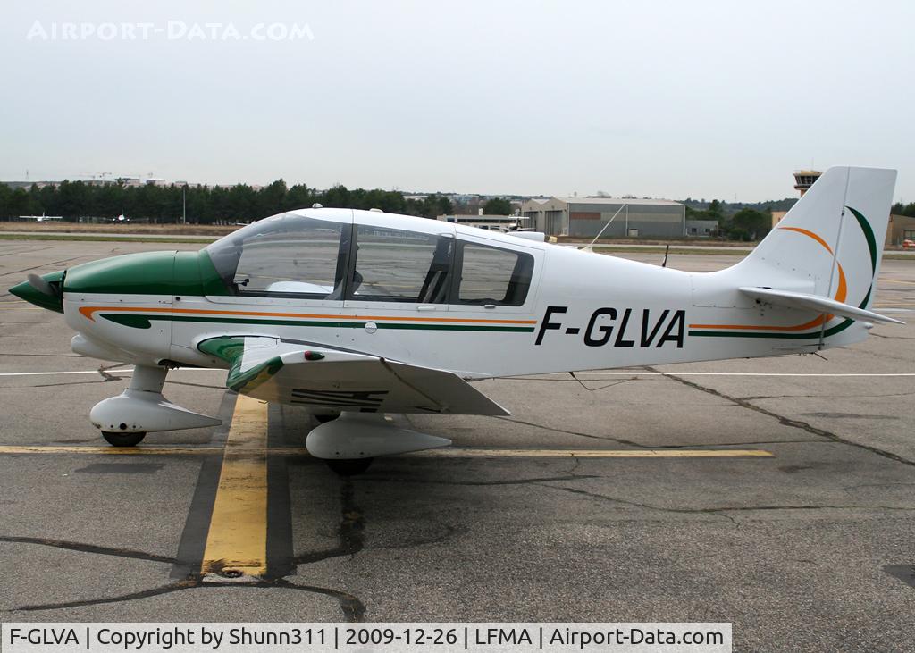 F-GLVA, Robin DR-400-180 Regent C/N 2146, Parked...