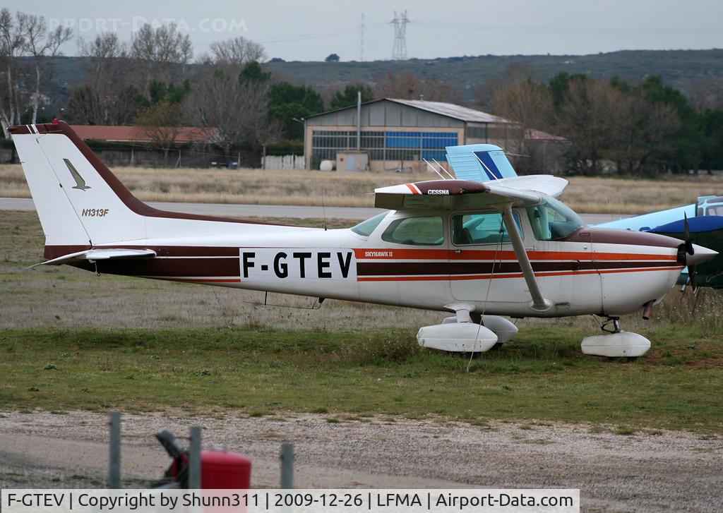 F-GTEV, 1979 Cessna 172N C/N 17272994, Parked... dual registration with N1313F
