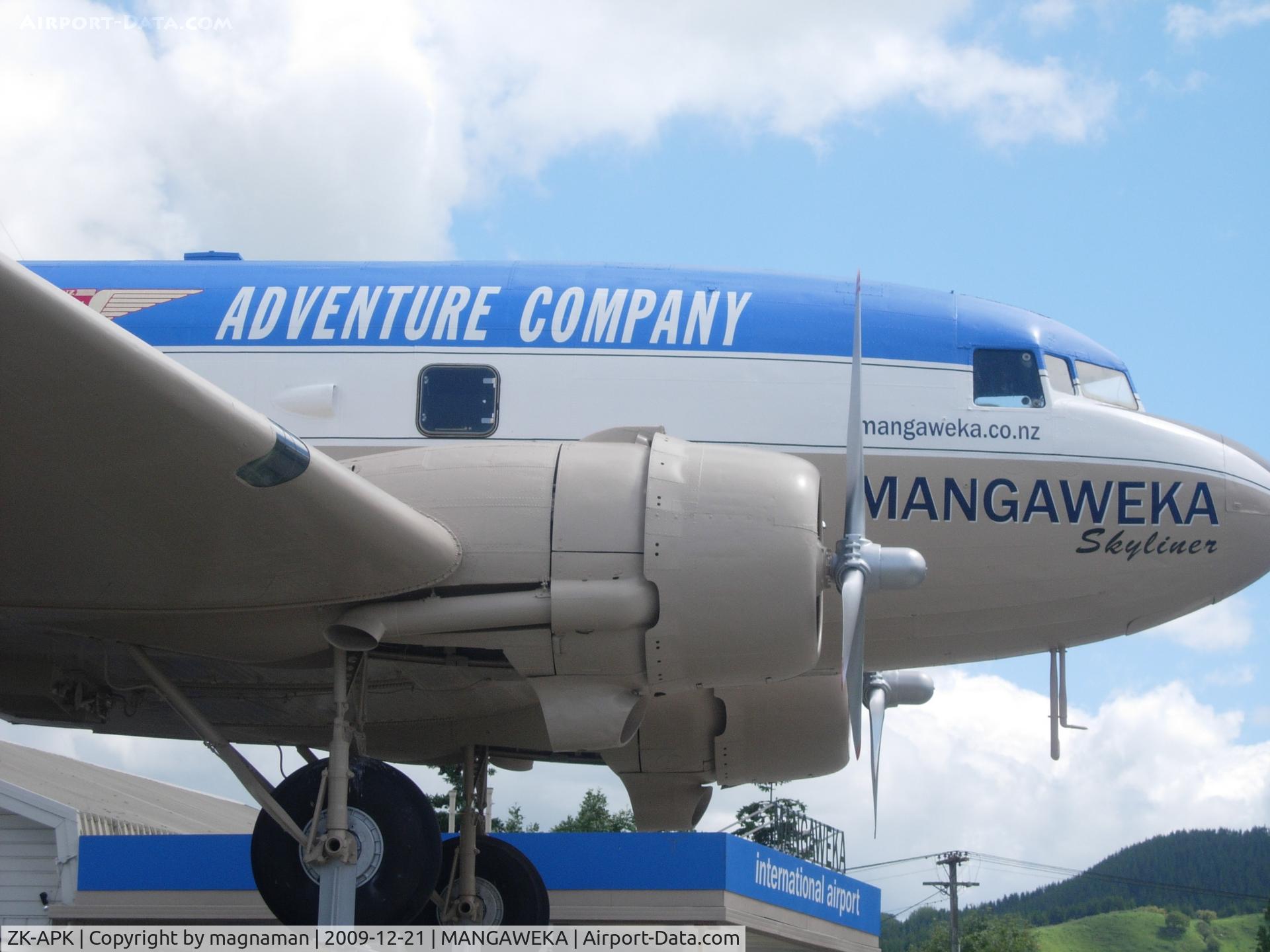 ZK-APK, 1945 Douglas C-47B Skytrain C/N 16967/34227, Close up of nose