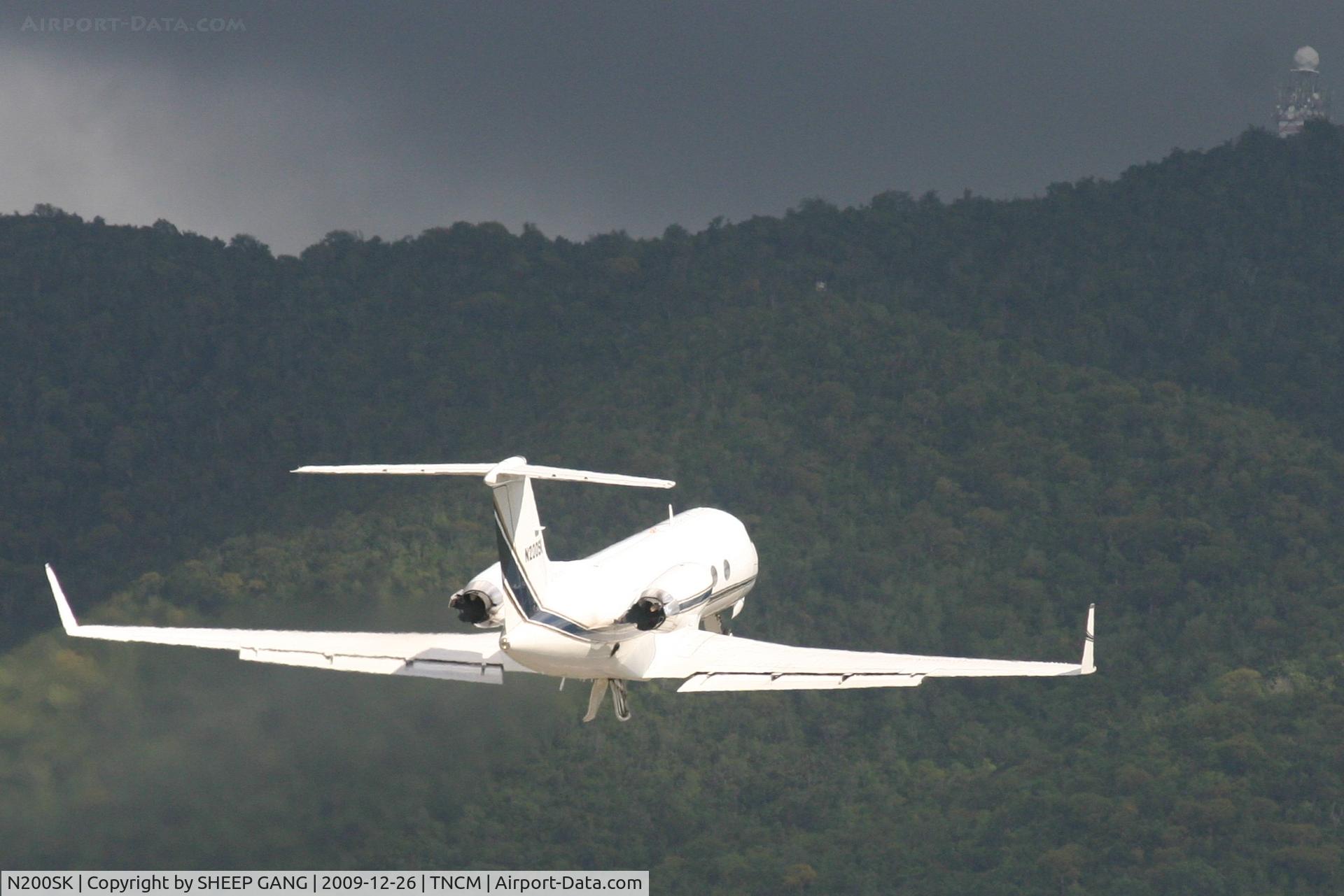 N200SK, 1980 Gulfstream American G-1159A Gulfstream III Gulfstream III C/N 319, N200SK in the rotation trying to make it over the hills
