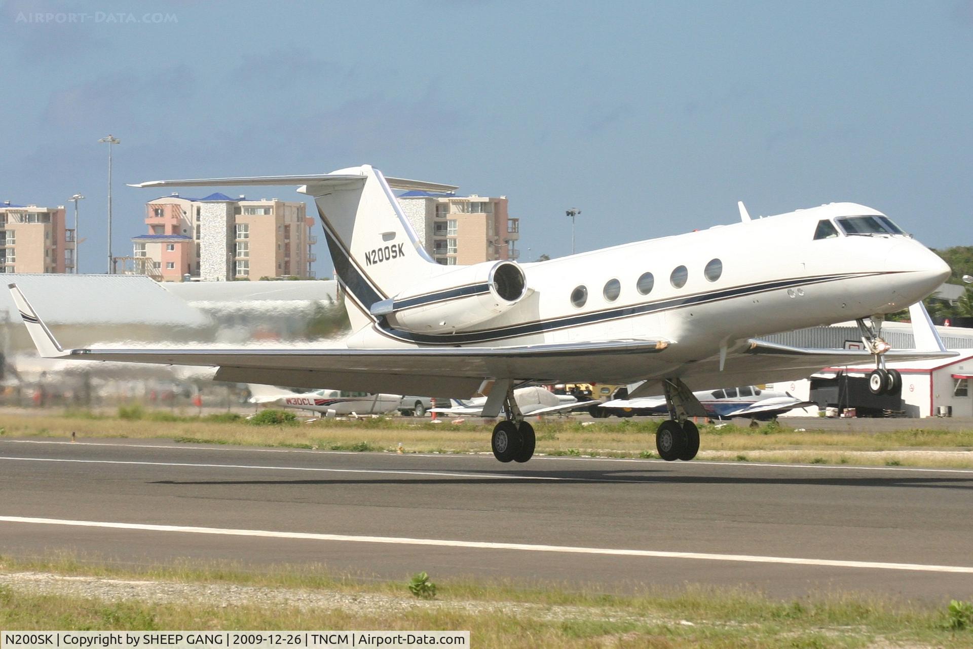 N200SK, 1980 Gulfstream American G-1159A Gulfstream III Gulfstream III C/N 319, Take off for the N200SK
