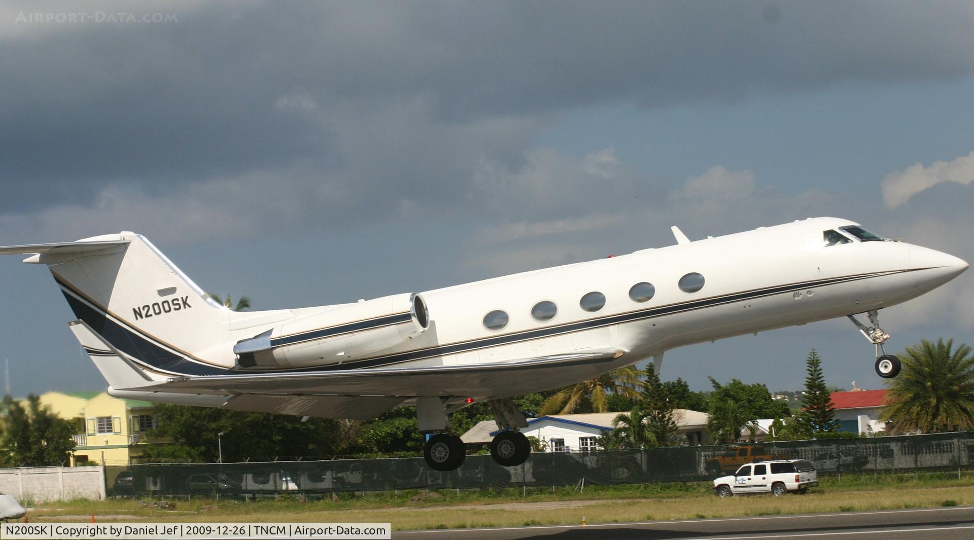N200SK, 1980 Gulfstream American G-1159A Gulfstream III Gulfstream III C/N 319, Just a next close up of N200SK