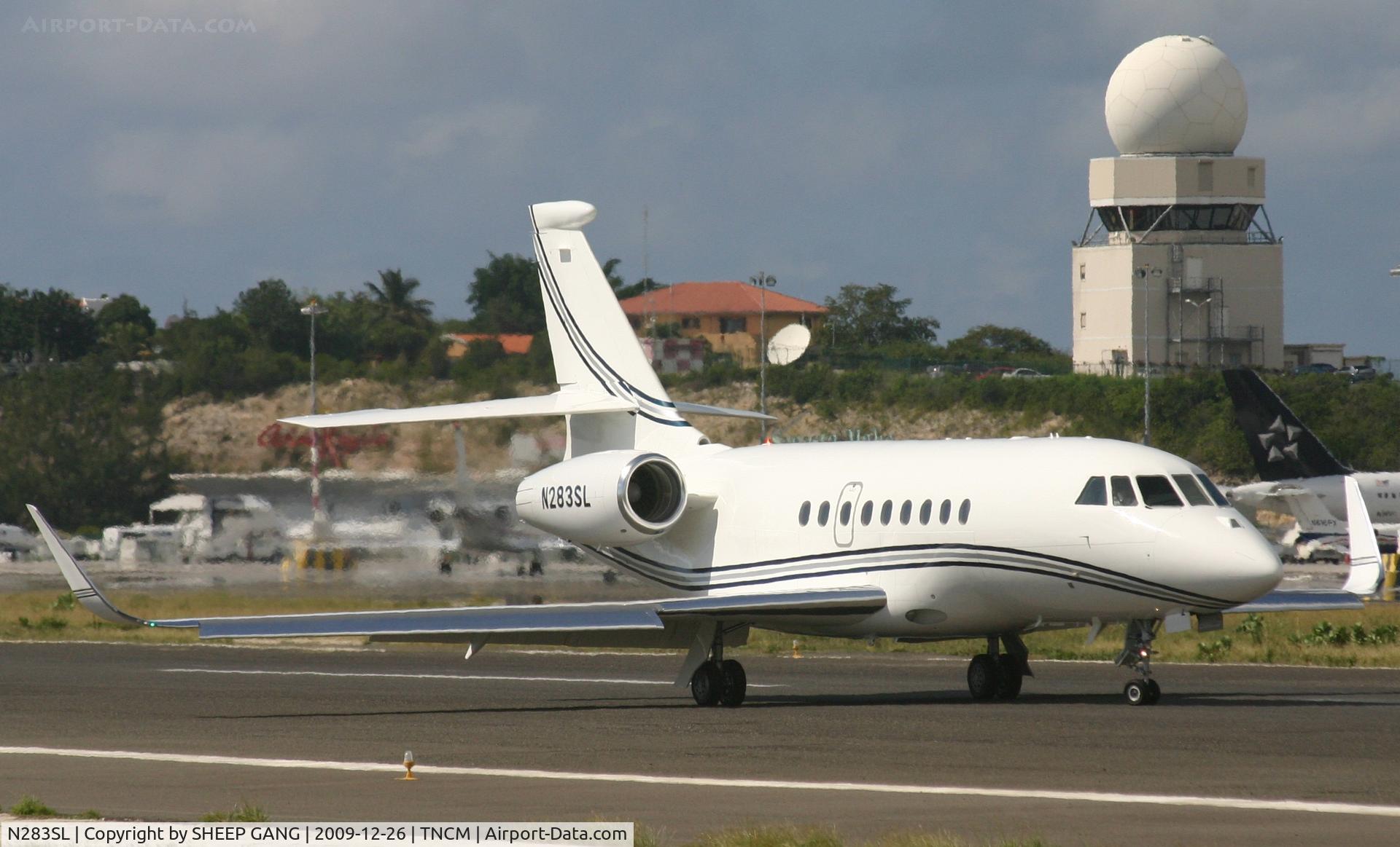 N283SL, 2006 Dassault Falcon 2000EX C/N 83, N283SL just landed at tncm