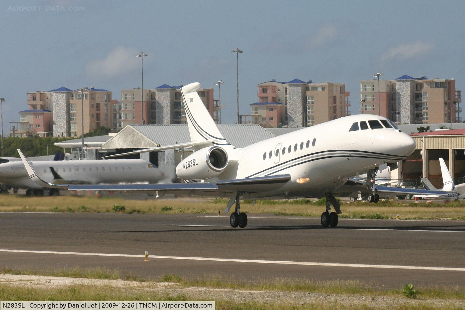 N283SL, 2006 Dassault Falcon 2000EX C/N 83, N283SL departing TNCM on runway 10