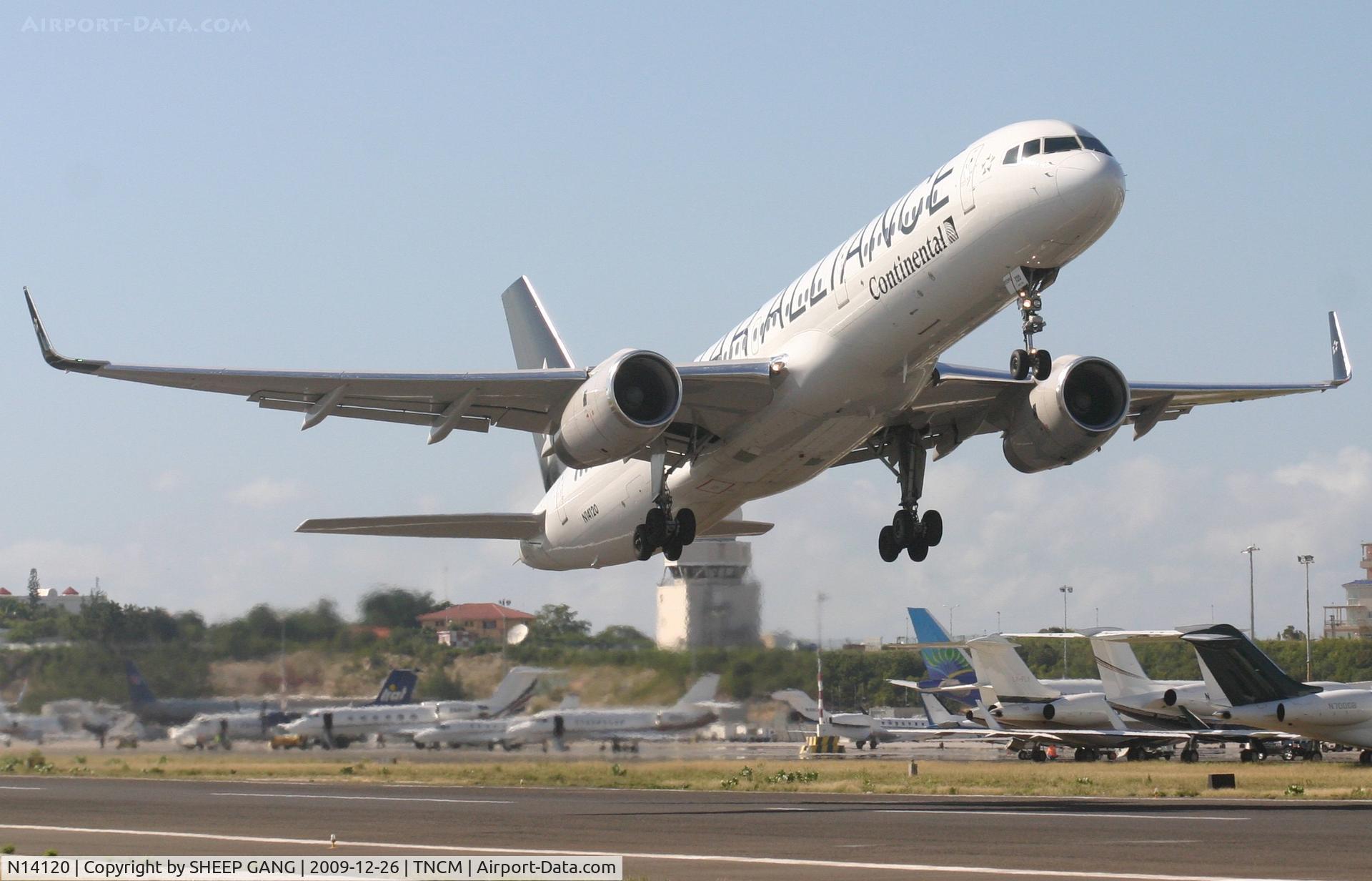 N14120, 1997 Boeing 757-224 C/N 27562, Continental N14120 departing TNCM