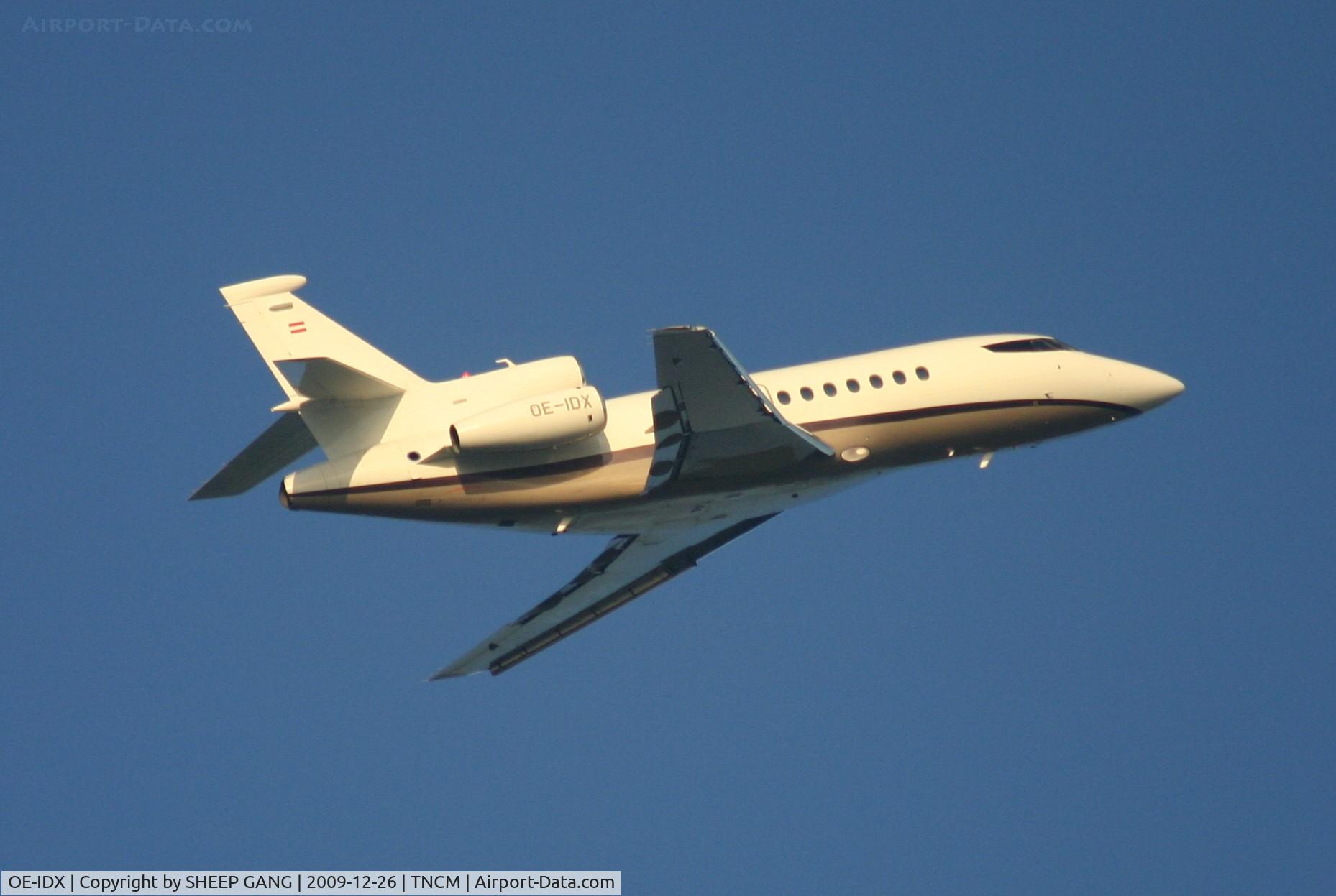 OE-IDX, 2006 Dassault Falcon 900DX C/N 604, The small bandit departing TNCM after the BIG bandit P4-MES departed in the morning